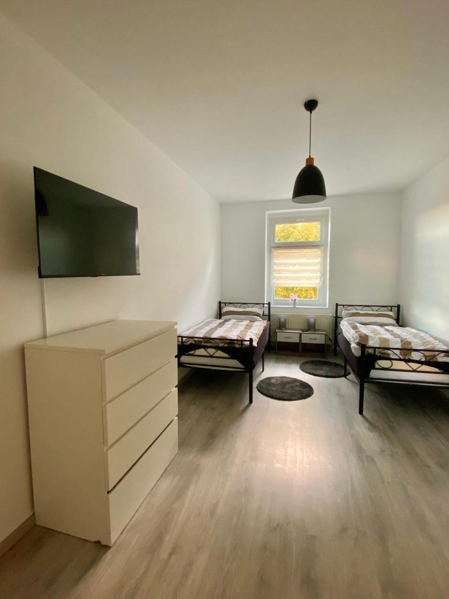 Schoene 3-Zimmer Monteurswohnung Im Sueden Von Leipzig Eg מראה חיצוני תמונה